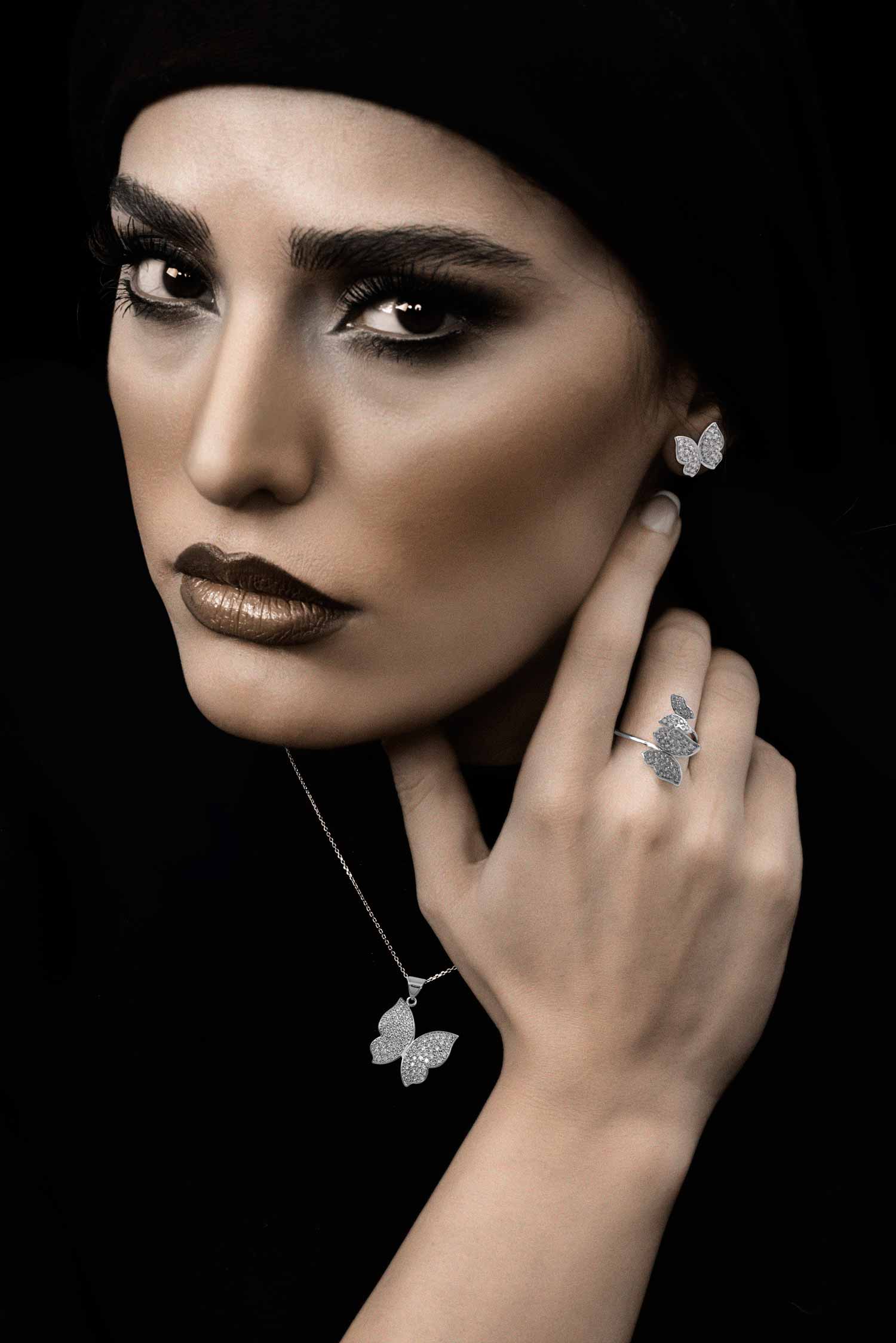 گوشواره پروانه